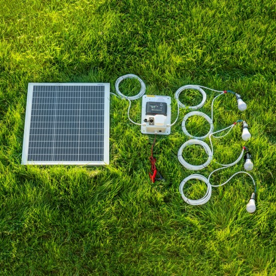 Sistem de iluminat AGRO ELECTRO 4 becuri cu Panou Solar 50 W